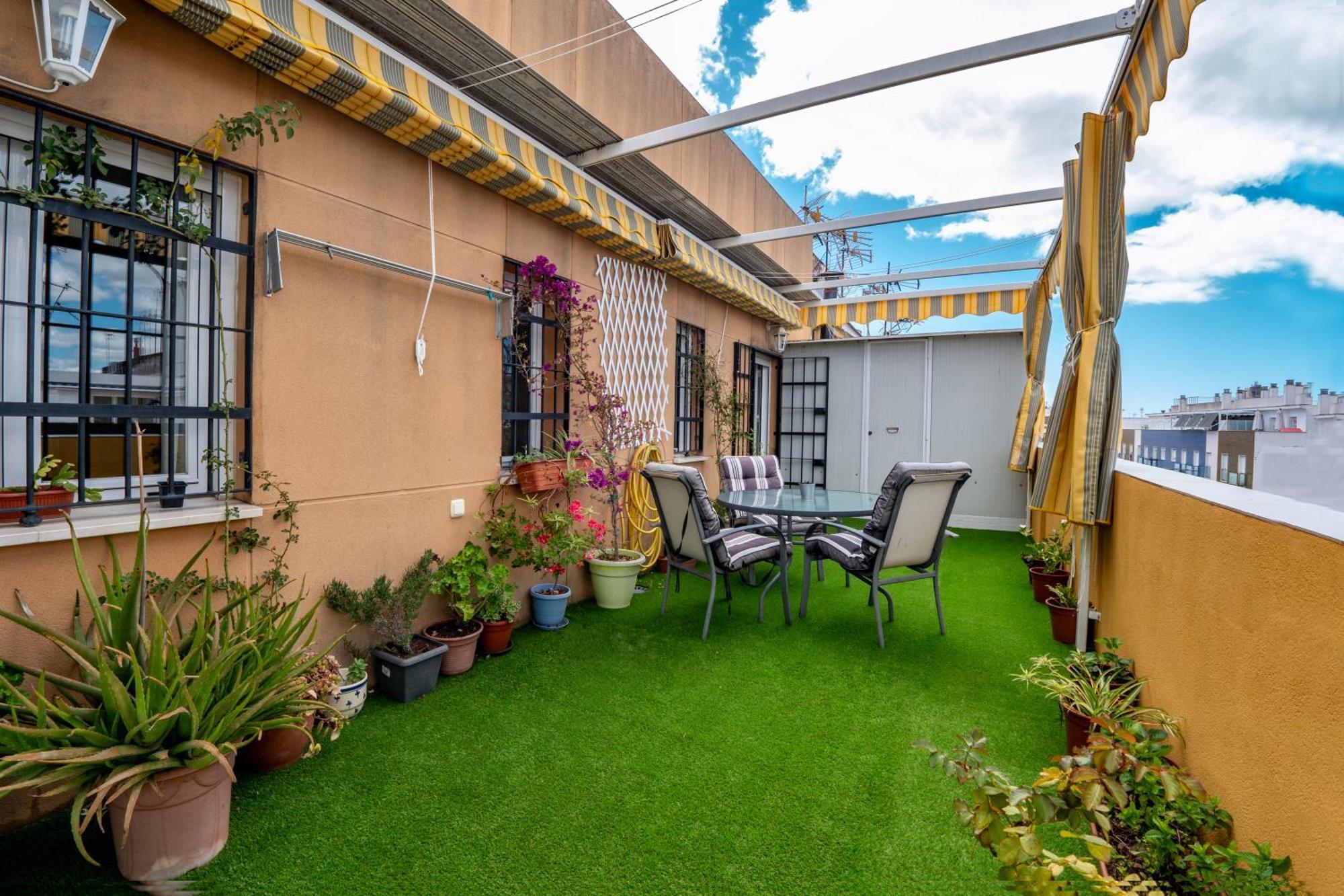 Atico Con Terraza Junto A La Catedral Apartment อูเอลบา ภายนอก รูปภาพ